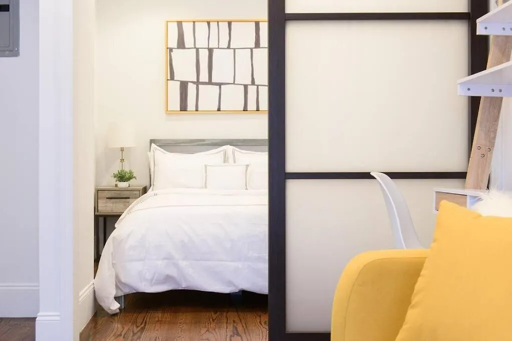 69-4A Quality New Prime Lower East 1Br Apt New York