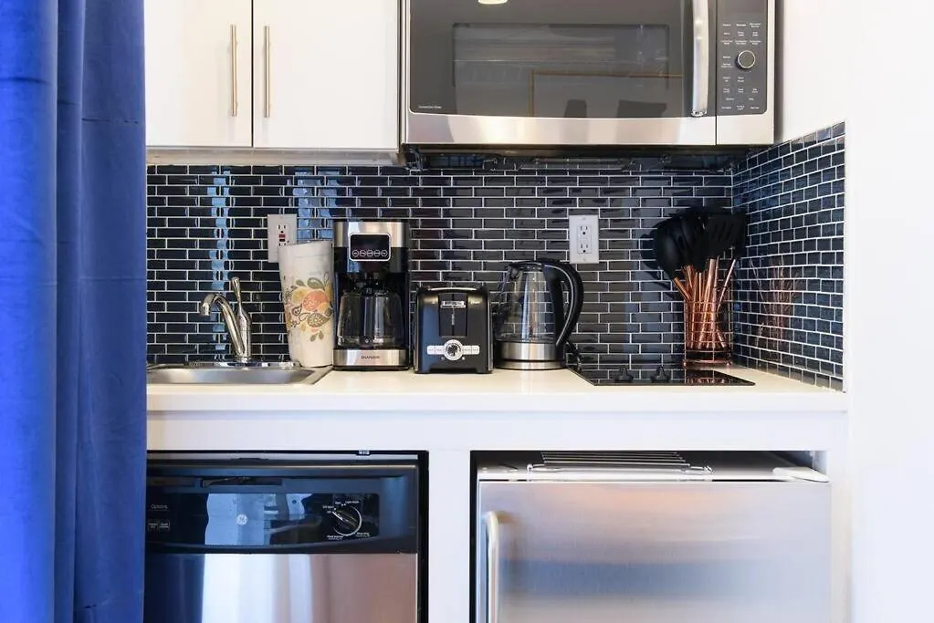 69-4A Quality New Prime Lower East 1Br Apt New York Apartment