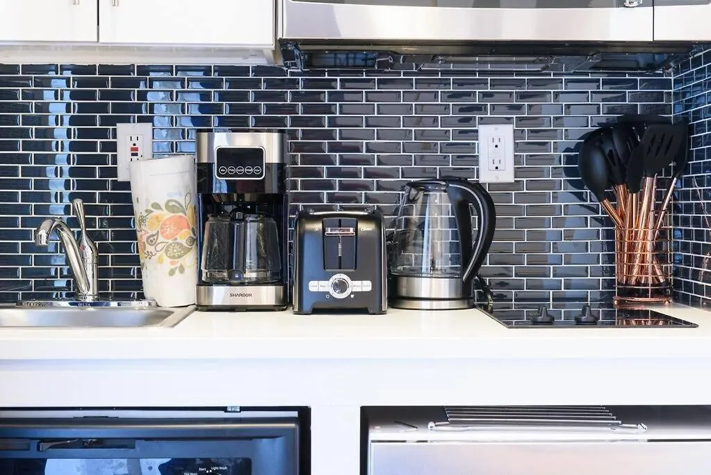 Apartment 69-4A Quality New Prime Lower East 1Br Apt New York